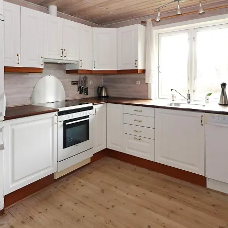 6 Person Holiday In Hadsund Helberskov